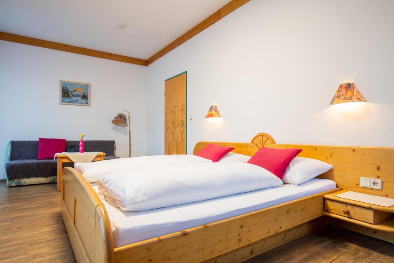 Hotel Krone Oberperfuss Kültér fotó